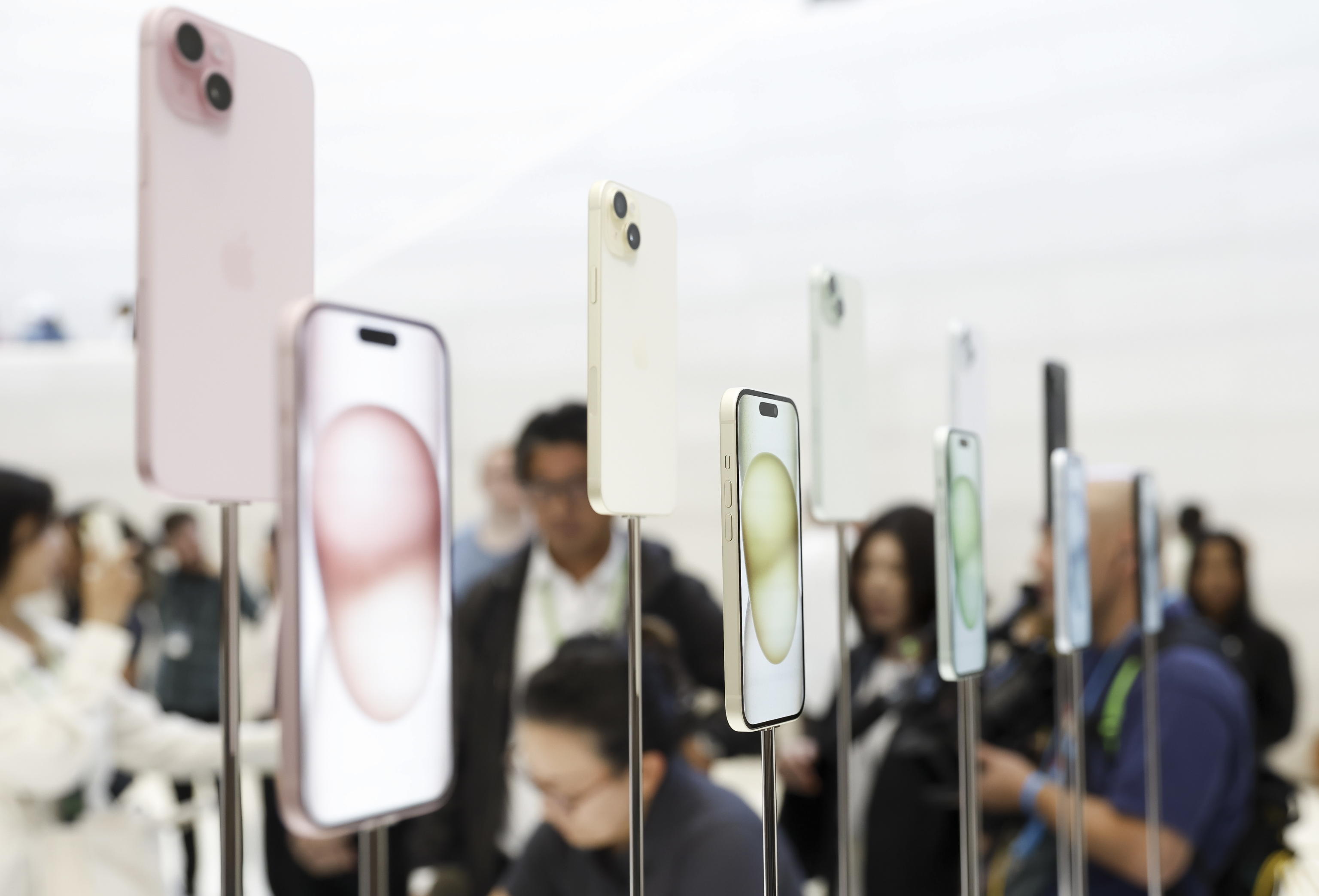 IPHONE 15 IPHONE 15 PLUS