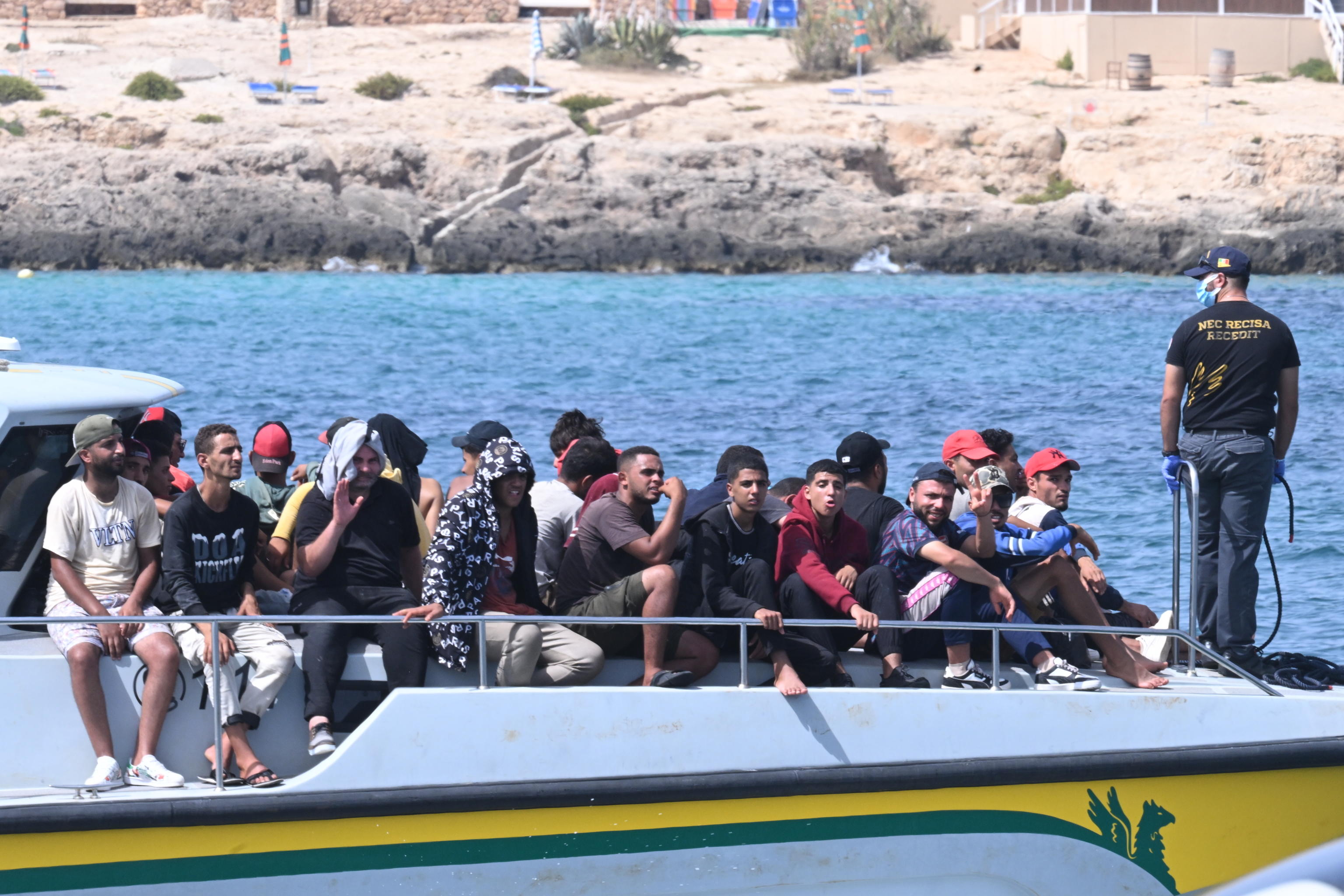 PERSONE MIGRANTI