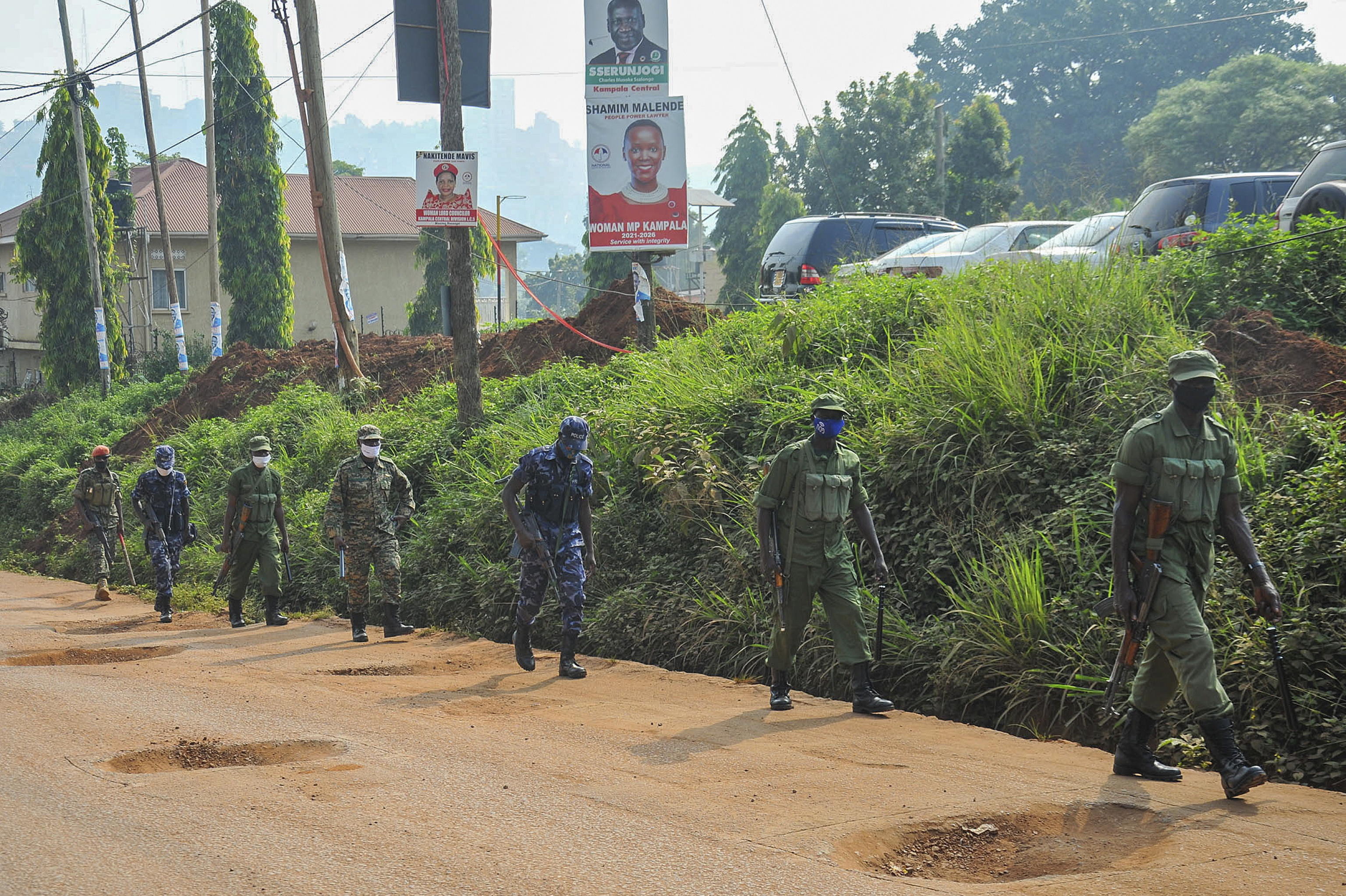 MILITARI E POLIZIA UFANDA