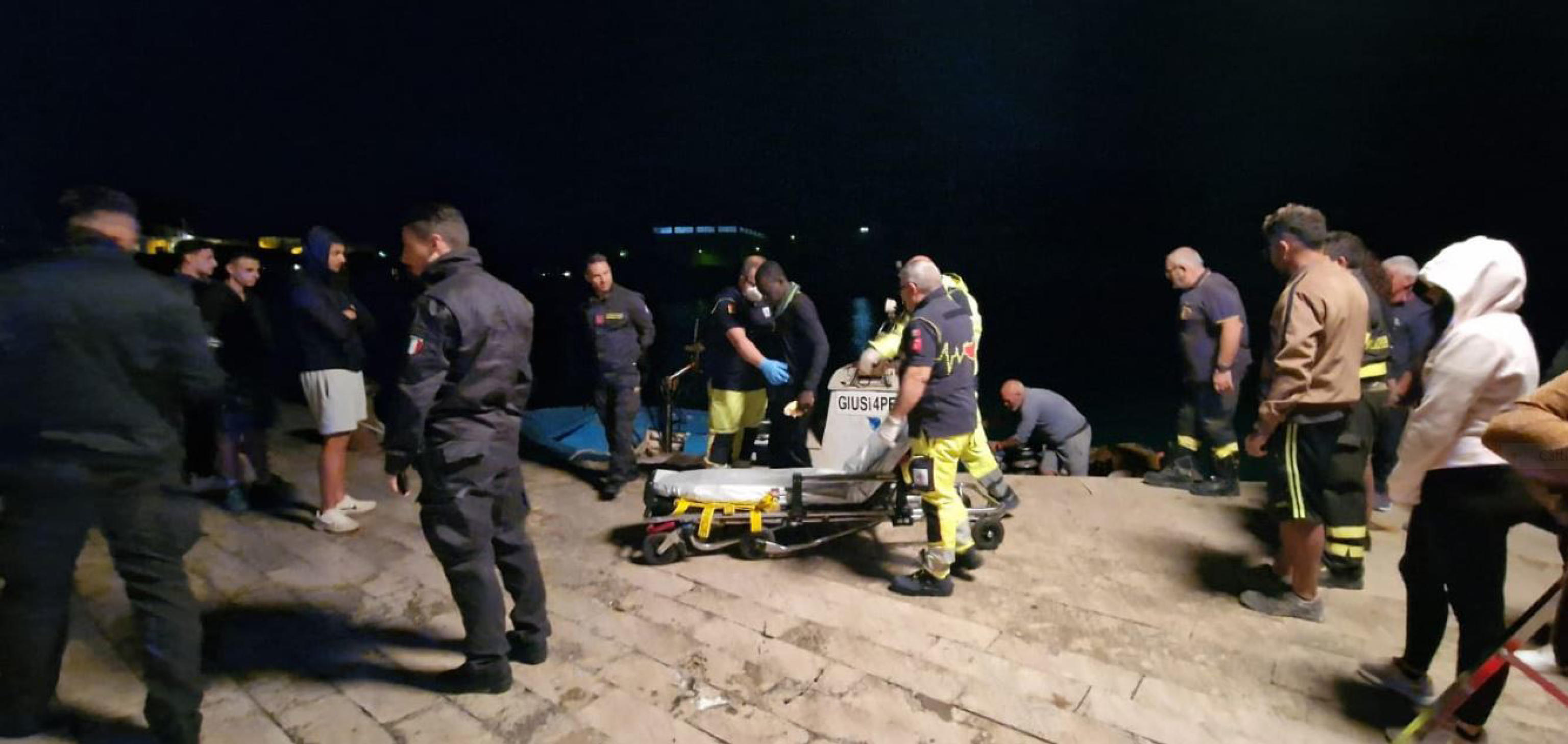 PERSONE MIGRANTI LAMPEDUSA