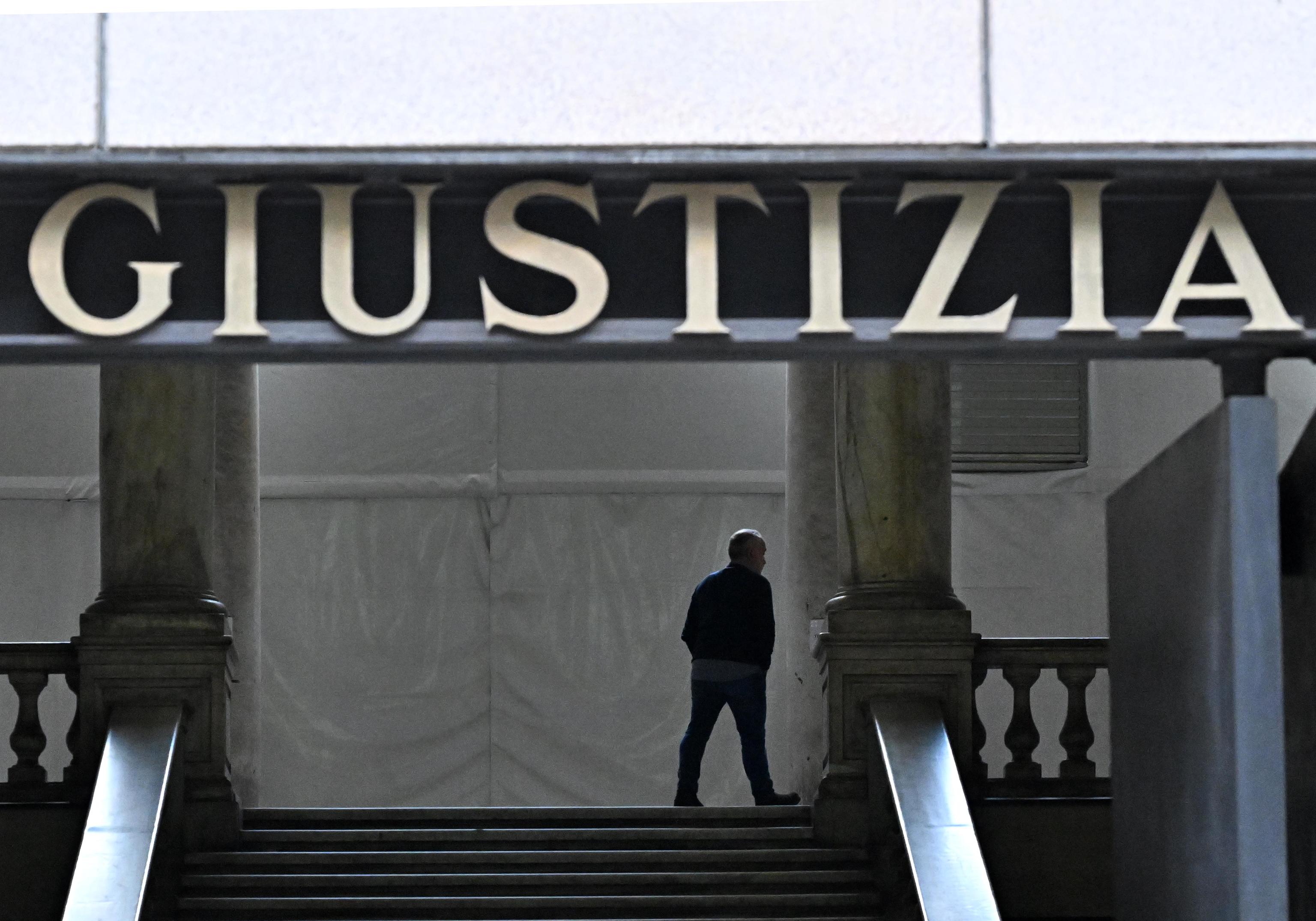tribunale genova