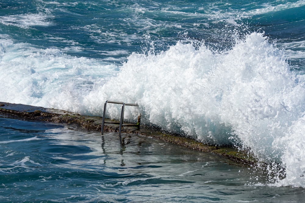 ONDA OCEANO ATLANTICO