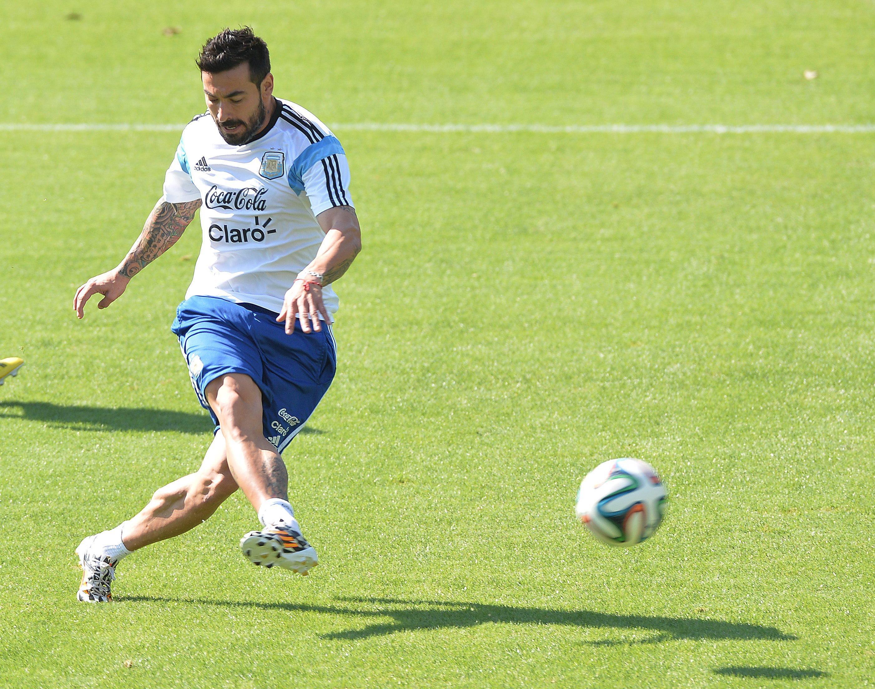 LAVEZZI