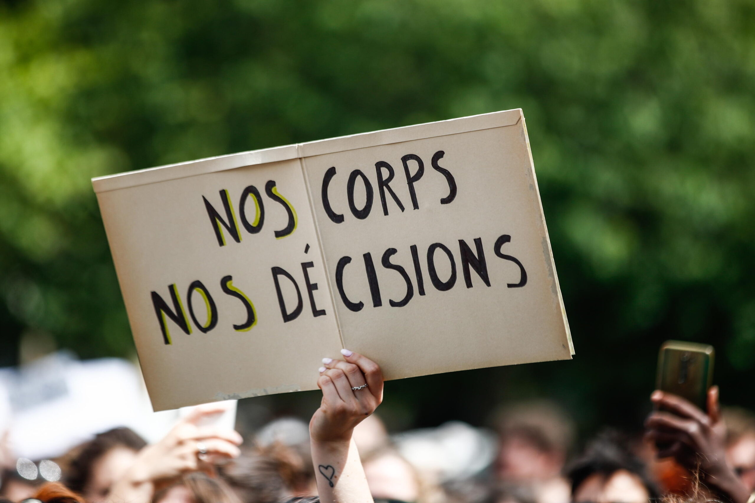 ABORTO FRANCIA MANIFESTAZIONE