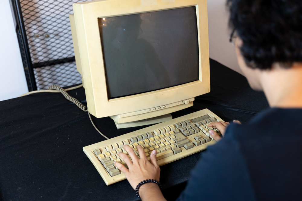 COMPUTER FISSO VECCHIO
