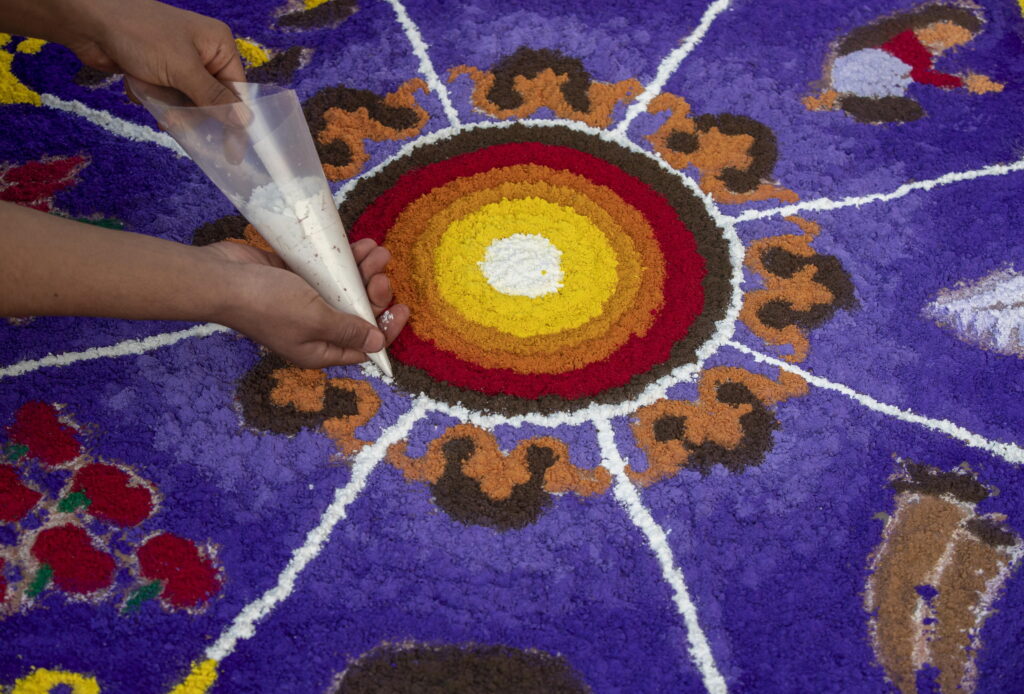 MANDALA SAND ART ARTE EFFIMERA